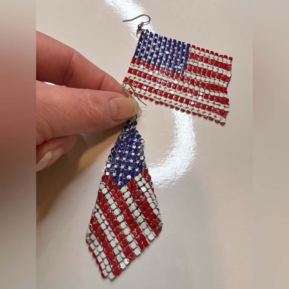 American Flag Mesh Dangle Earrings NWOT